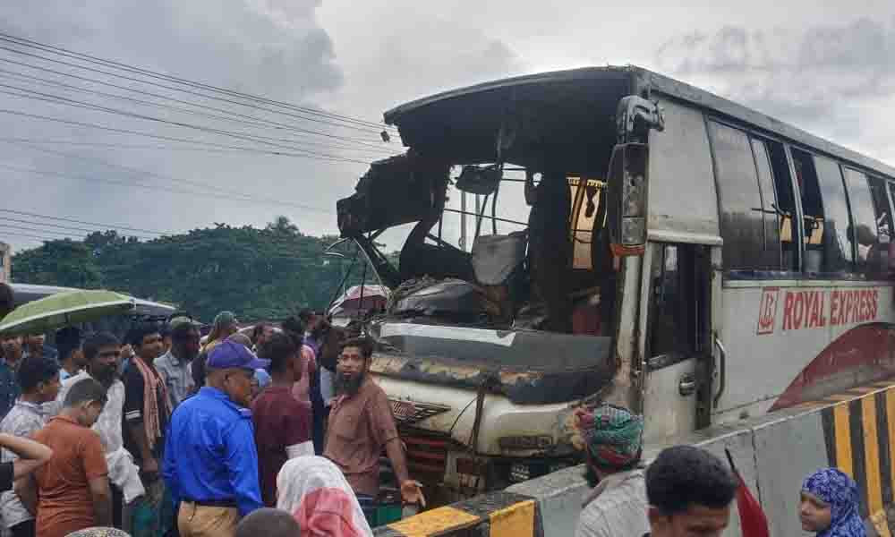 ফরিদপুরে দুই বাসের সংঘর্ষে নিহত ৩, আহত ১৫
