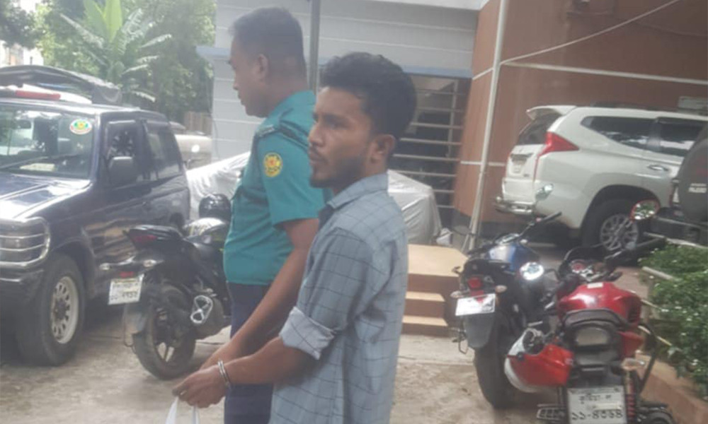 ৩২ নম্বরে ফুল দিতে যাওয়া সেই রিকশাচালকের জামিন, কারামুক্তিতে বাধা নেই