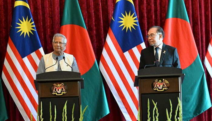 যৌথ ব্রিফিংয়ে প্রধান উপদেষ্টা জাতীয় নির্বাচন ফেব্রুয়ারিতে, প্রস্তুত বাংলাদেশ