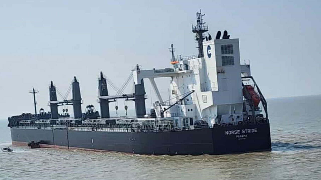 বাংলাদেশ সরকারের সাথে যুক্তরাষ্ট্রের খাদ্য সহযোগিতা: প্রথমবারের মতো গিটুজি পদ্ধতিতে গম আমদানির কার্যক্রম শুরু