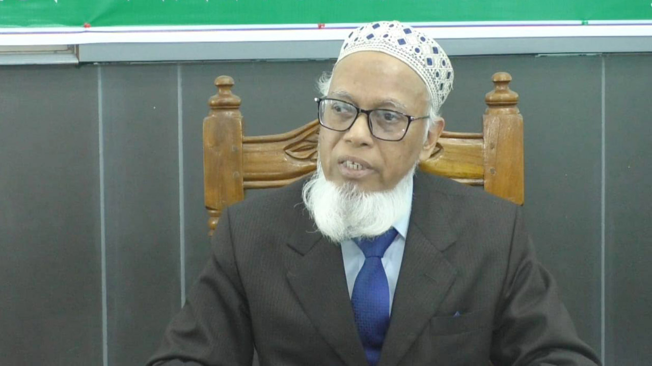 গুজবের বিরুদ্ধে কঠোর ব্যবস্থা নেওয়া হবে : নির্বাচন কমিশনার আব্দুর রহমানেল মাছউদ