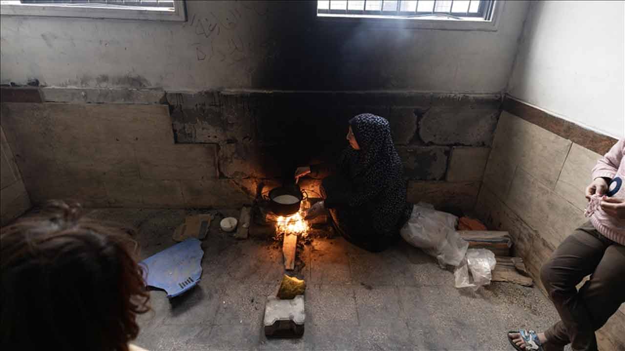 শীতের আগমনে গাজায় পরিস্থিতি আরও ভয়াবহ, সহায়তা প্রবেশে বাধা