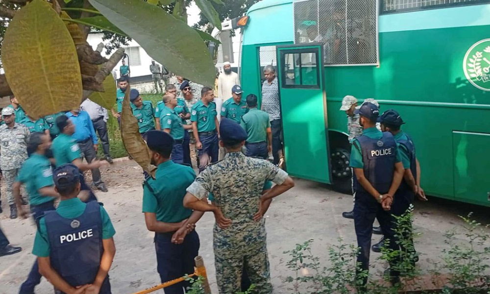 ১৫ সেনা কর্মকর্তাকে কারাগারে পাঠানোর নির্দেশ ট্রাইব্যুনালের
