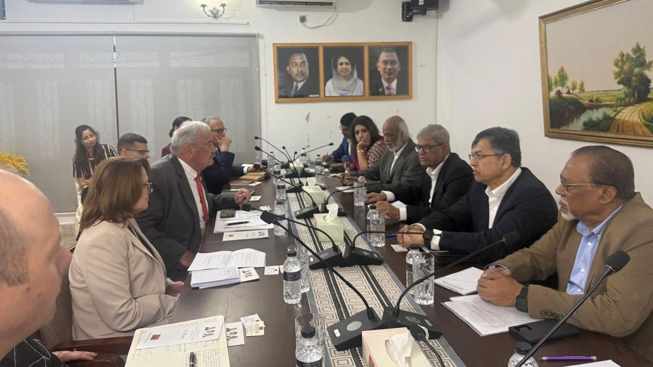 আইআরআই প্রতিনিধি দল ও বিএনপির বৈঠক অনুষ্ঠিত: দ্বিপাক্ষিক সম্পর্ক ও নির্বাচনী প্রক্রিয়া আলোচনার কেন্দ্রবিন্দু