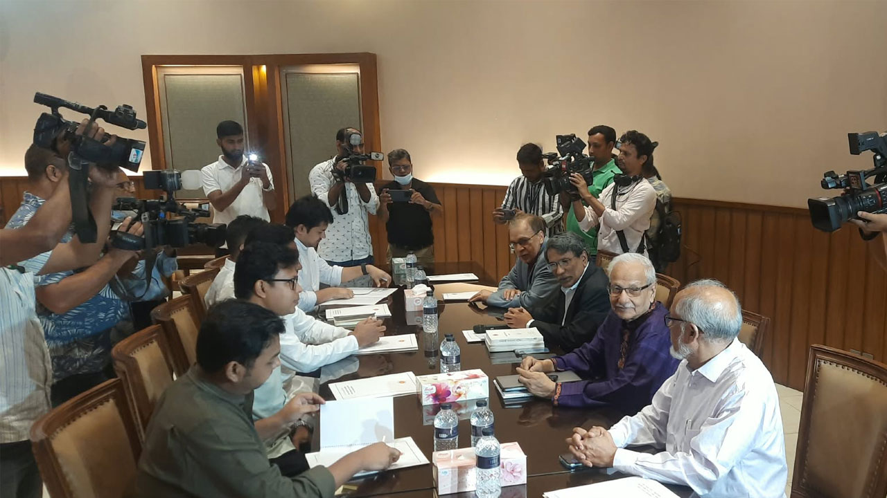 জাতীয় ঐকমত্য কমিশনের সঙ্গে এনসিপির বৈঠক: জুলাই সনদ বাস্তবায়ন নিয়ে আলোচনা