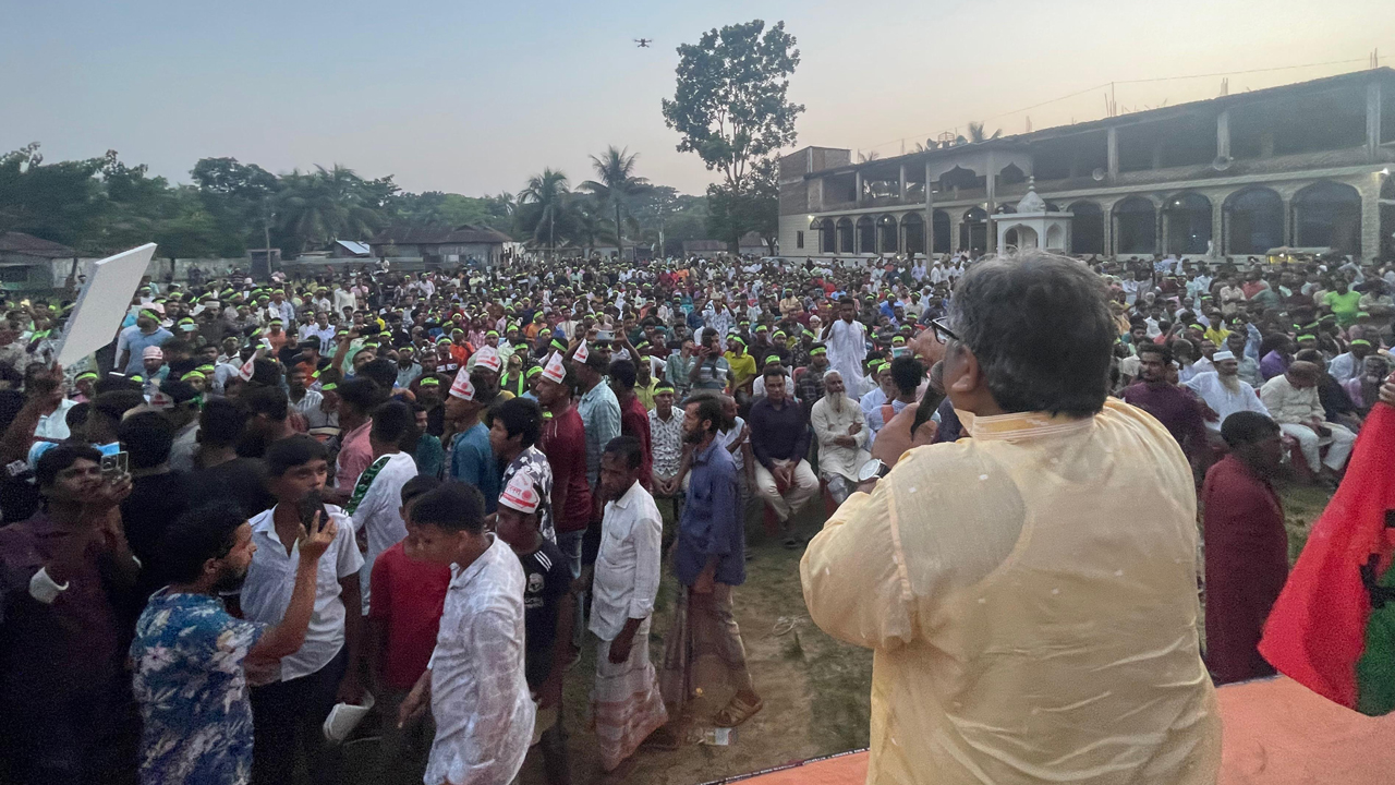 আগামী নির্বাচনে ক্ষমতায় এলে প্রথম ১৮ মাসে ১ কোটি কর্মসংস্থান সৃষ্টির প্রতিশ্রুতি বিএনপির