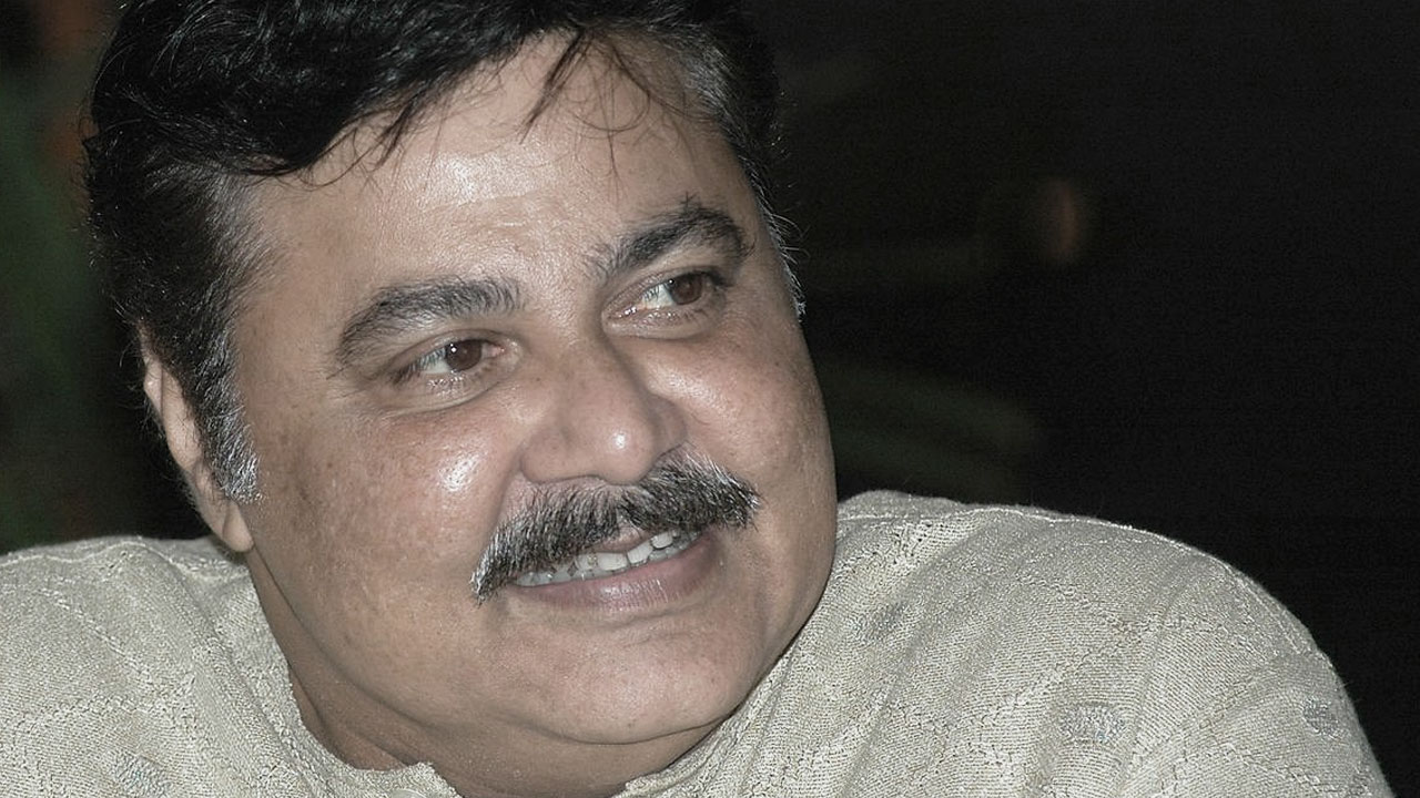 ভারতের জনপ্রিয় অভিনেতা সতীশ শাহ হৃদরোগে আক্রান্ত হয়ে পরলোকগমন