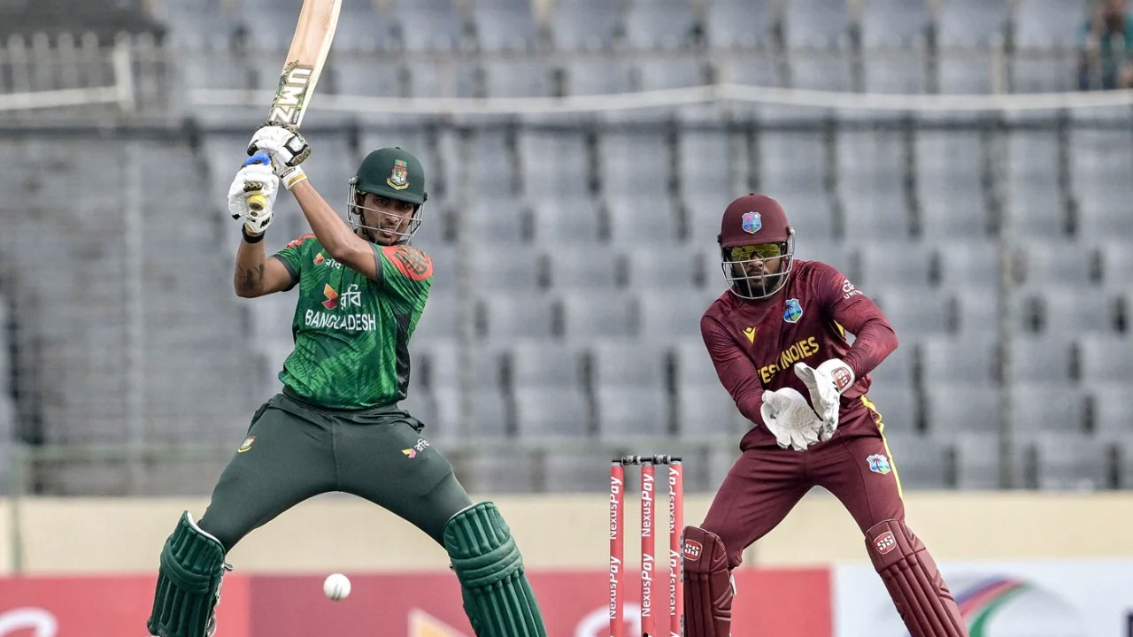 সৌম্য সরকারের ওয়ানডে সিরিজে সাফল্য: কৃতজ্ঞতা প্রকাশ করলেন পরিবারের প্রতি