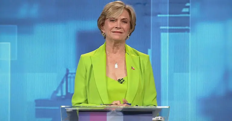 চিলির নির্বাচনে এভলিন ম্যাথেইয়ের মিউজিক ভিডিওতে মিশ্র প্রতিক্রিয়া