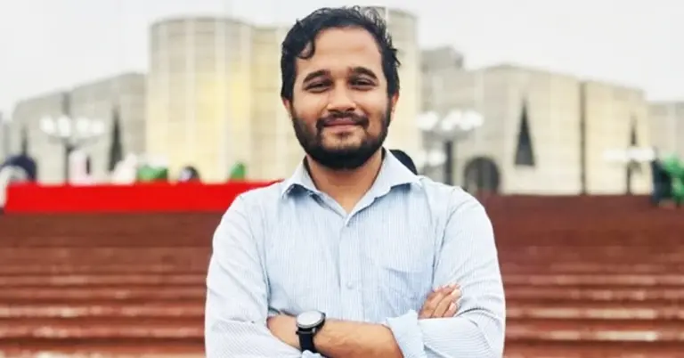 মীর মাহাবুবুর রহমান স্নিগ্ধ: “শেখ হাসিনাকে যতদিন না ফাঁসিতে ঝোলানো হচ্ছে, ততদিন ‘শেখ শেখ’ শব্দ উচ্চারিত হবে