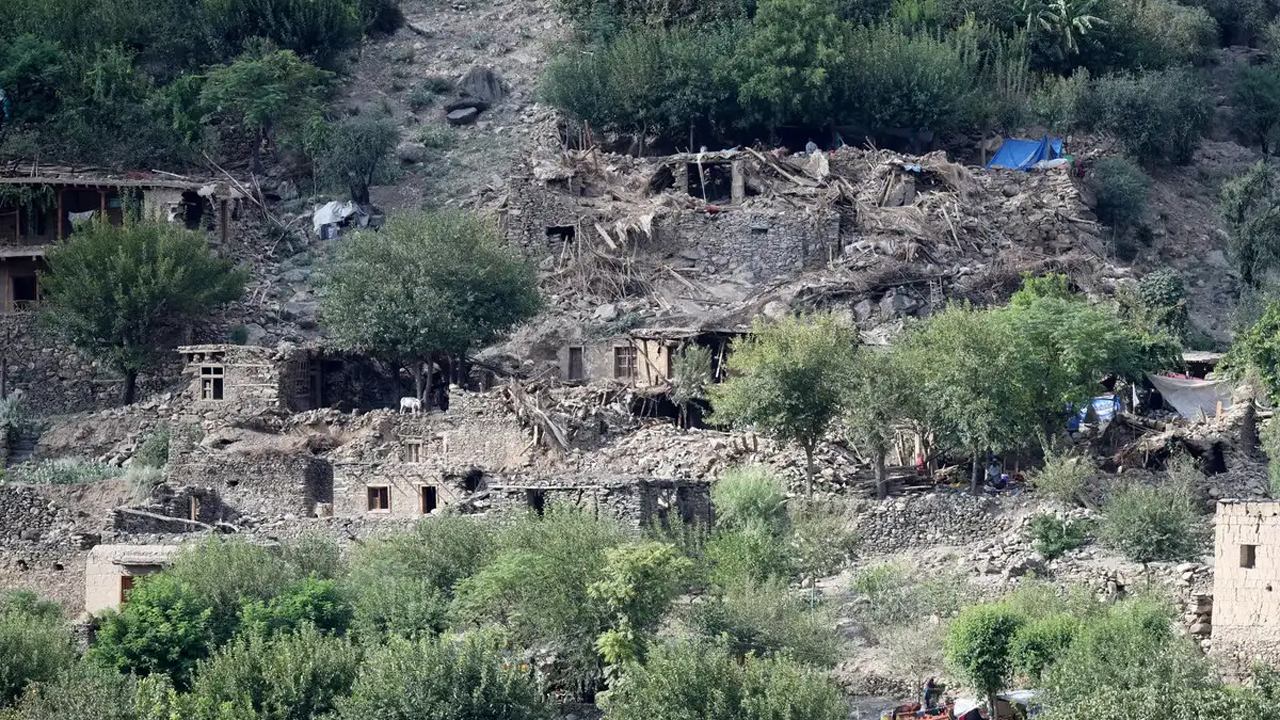 আফগানিস্তানের মাজার-ই-শরীফে শক্তিশালী ভূমিকম্পে ৭ জনের মৃত্যু, আহত দেড় শতাধিক