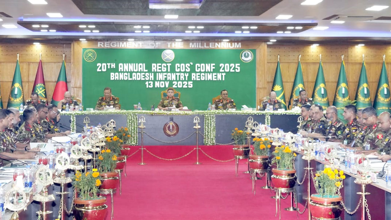 আধুনিক ও যুগোপযোগী প্রশিক্ষণের মাধ্যমে সক্ষমতা অর্জন করে একবিংশ শতাব্দীর কঠিন চ্যালেঞ্জ