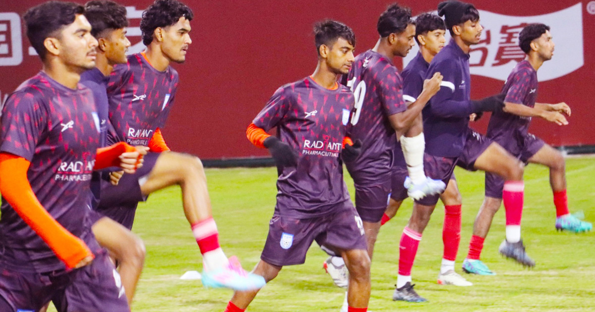 শ্রীলঙ্কায় ভয়াবহ ধ্বংসযজ্ঞ চালিয়ে ঘূর্ণিঝড় ‘ডিটওয়াহ’ ভারতের দক্ষিণ উপকূলের দিকে অগ্রসর