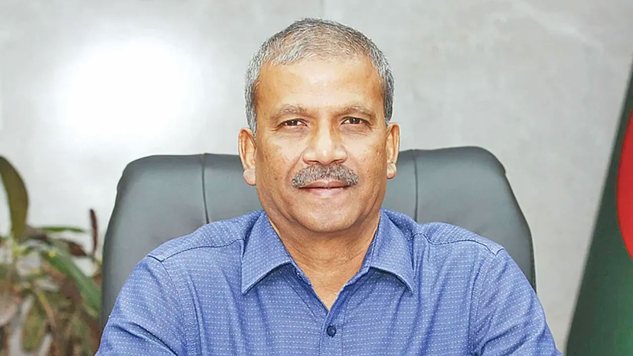 গণভোট ও জুলাই সনদ নিয়ে জরুরি সিদ্ধান্তের আহ্বান উপদেষ্টা পরিষদের