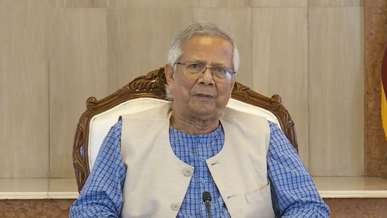 জাতীয় সংসদ নির্বাচনের দিনে গণভোট আয়োজনের ঘোষণা প্রধান উপদেষ্টার