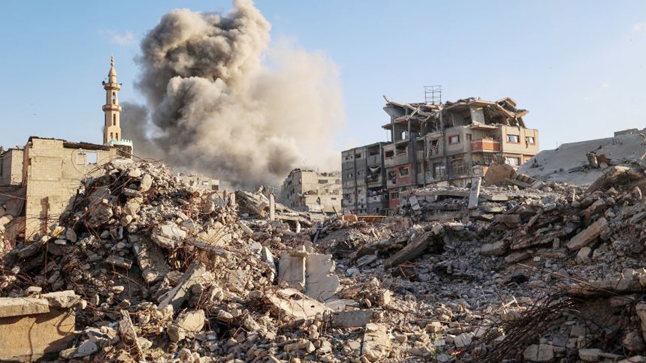 গাজায় ইসরায়েলি হামলায় নিহত ২৮, আহত ৭৭