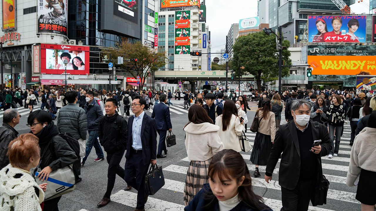 জাপানের তৃতীয় প্রান্তিকে অর্থনীতি সংকুচিত, চীনের সঙ্গে উত্তেজনায় বাড়ছে ঝুঁকি