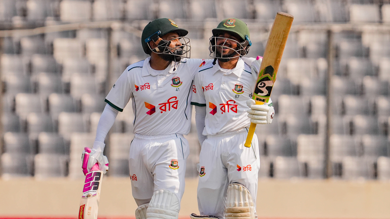 মুমিনুল আক্ষেপে ফিরলেও বাংলাদেশই এগিয়ে দুই ইনিংসে আয়ারল্যান্ডের বিপক্ষে