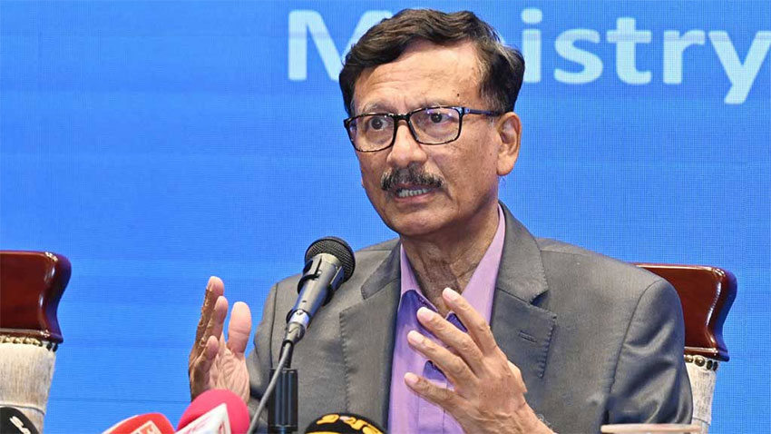 চীন থেকে অস্ত্র ক্রয়ে যুক্তরাষ্ট্রের নিষেধাজ্ঞার আশঙ্কা নেই: পররাষ্ট্র উপদেষ্টা