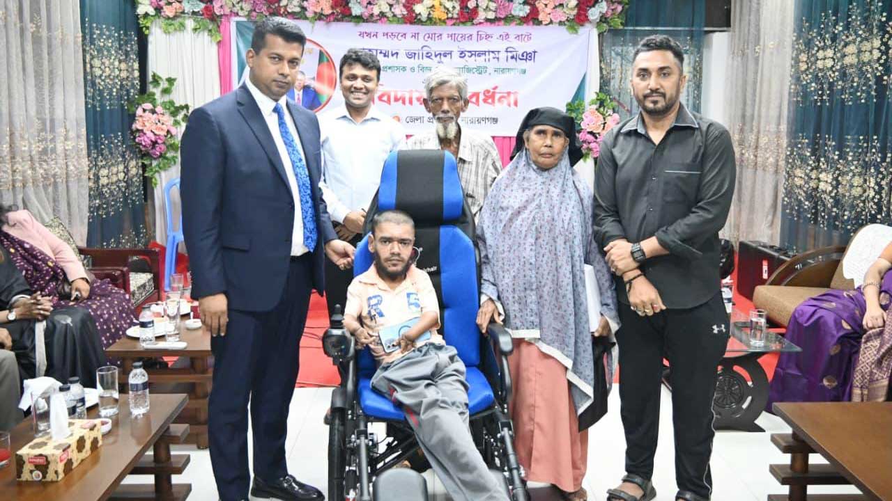 মানবিক ডিসি জাহিদুল ইসলাম মিঞা বিদায় নিলেন নারায়ণগঞ্জ থেকে