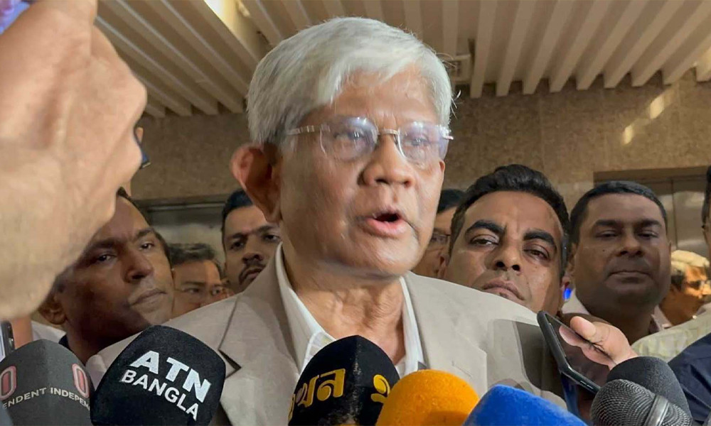 গুলিবিদ্ধ শরীফ ওসমান বিন হাদির বিদেশে চিকিৎসার সব ব্যয় রাষ্ট্র বহন করবে