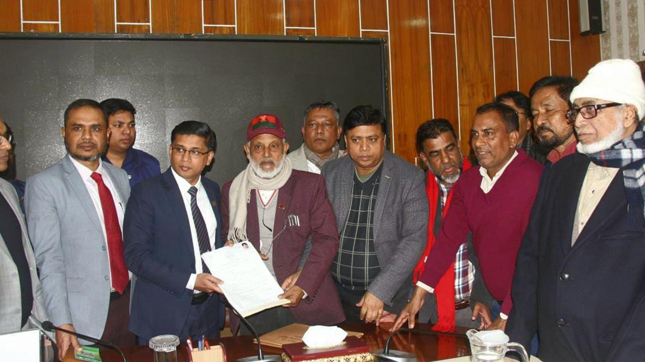 ত্রয়োদশ জাতীয় সংসদ নির্বাচনে বগুড়ার দুই আসনে বিএনপির শীর্ষ নেতারা প্রতিদ্বন্দ্বিতা করছেন