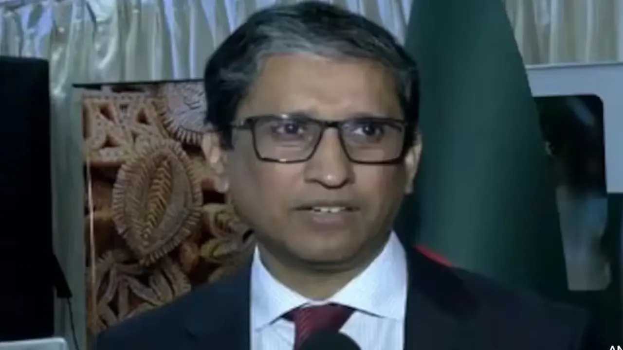 ঢাকায় নিযুক্ত ভারতের হাইকমিশনের নিরাপত্তা নিয়ে উদ্বেগ প্রকাশ, নয়াদিল্লিতে বাংলাদেশের হাইকমিশনার তলব