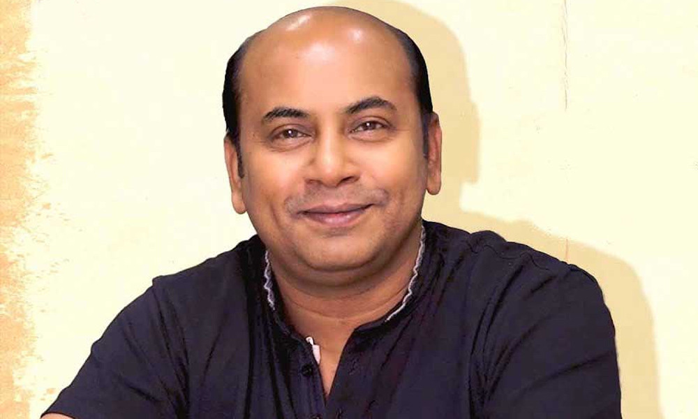 বাস দুর্ঘটনায় আহত ‘একেন বাবু’ অভিনেতা অনির্বাণ চক্রবর্তী