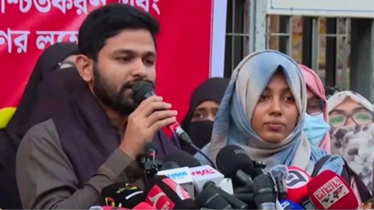 শহীদ ওসমান হাদি হত্যা মামলার দ্রুত বিচারের দাবিতে শাহবাগে গণ-অবস্থান, দেশজুড়ে অবরোধ