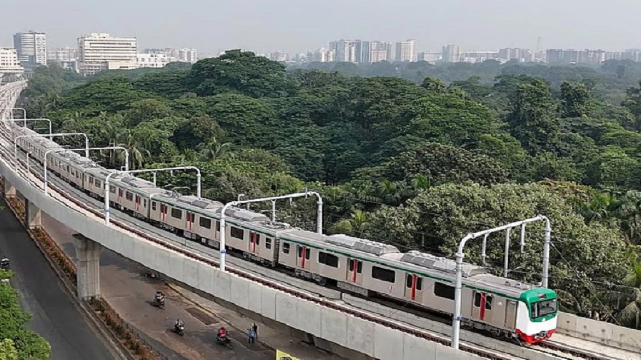 মেট্রোরেল সেবার ভ্যাট অব্যাহতি ছয় মাস বাড়ল