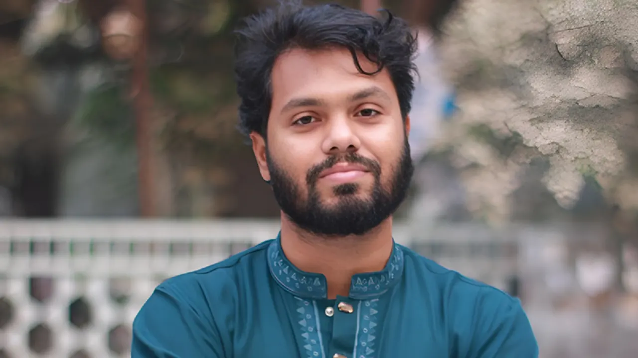 জাতীয় সংসদ ভবনের দক্ষিণ প্লাজায় ইনকিলাব মঞ্চের মুখপাত্র শরীফ ওসমান হাদির জানাজা অনুষ্ঠিত