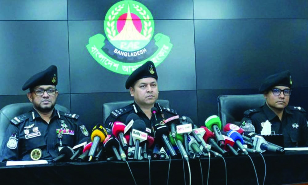 র‌্যাবের কঠোর নজরদারি: বিচ্ছিন্ন অপরাধ দমনে সার্বক্ষণিক অভিযান