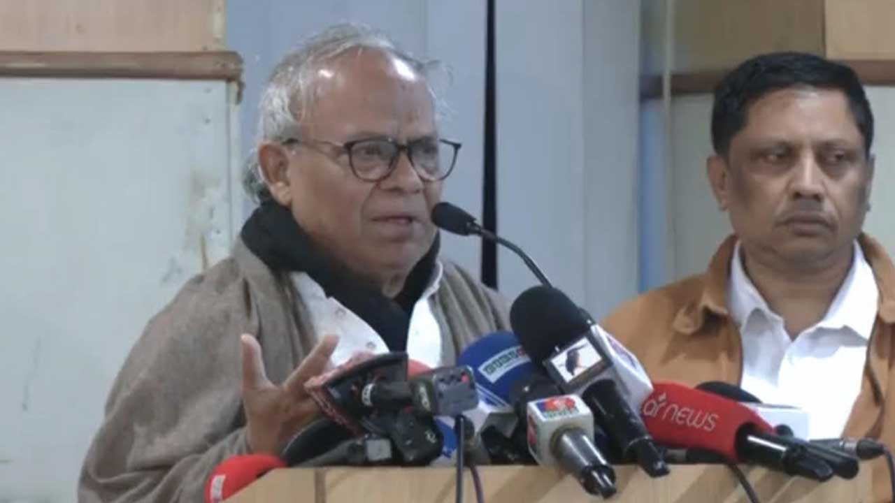 সংকটে শোকে মাথার ওপর জাতি মায়ের ছায়া থেকে বঞ্চিত হলো : কান্নাজড়িত কণ্ঠে রুহুল কবির রিজভী