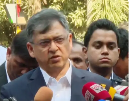 শরিফ ওসমান হাদির ওপর হামলার ঘটনায় উদ্বেগ জানালেন সালাহউদ্দিন আহমেদ