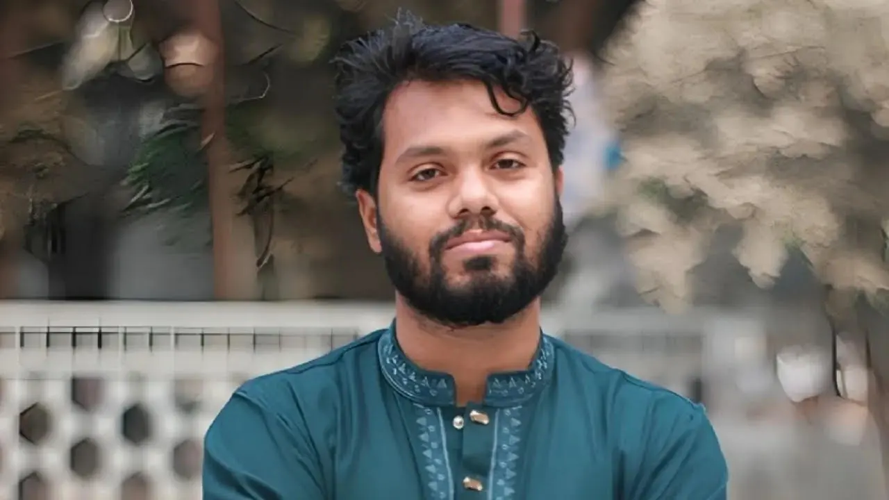 জুলাই গণঅভ্যুত্থানের যোদ্ধা ও ইনকিলাব মঞ্চের মুখপাত্র শহীদ শরিফ ওসমান হাদির মরদেহ আজ দেশে আসছে