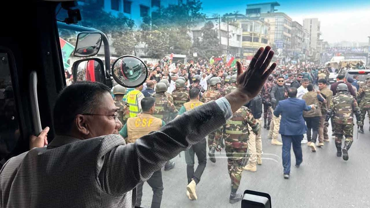 গণসংবর্ধনার সমাবেশস্থলে রওনা দিয়েছেন তারেক রহমান