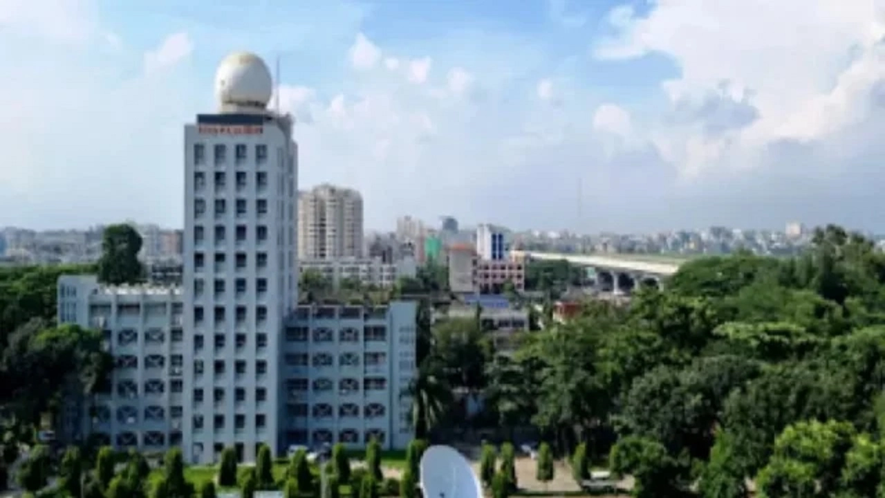 ঢাকায় আকাশ পরিষ্কার থাকার সম্ভাবনা, তাপমাত্রা স্থিতিশীল