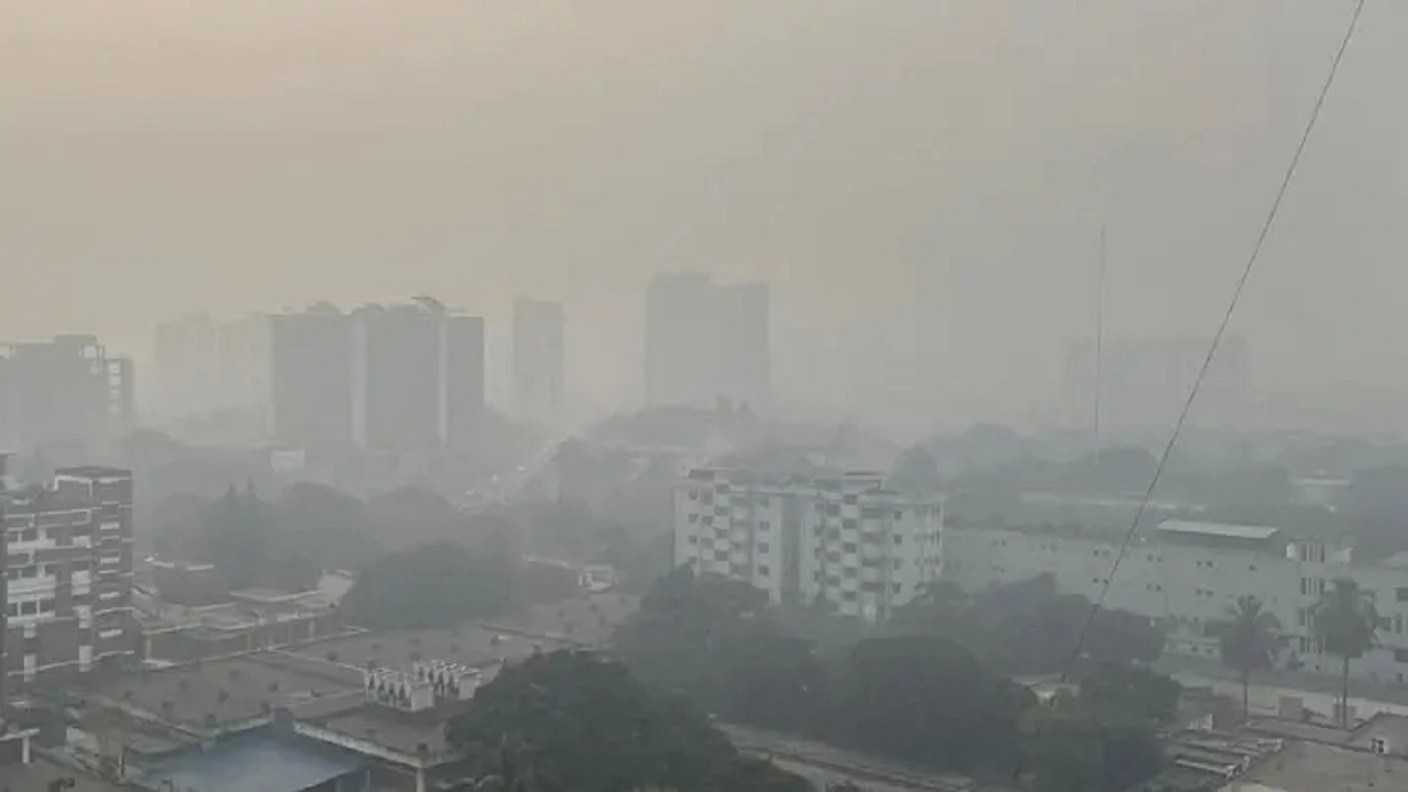 ঢাকাসহ আশপাশে তাপমাত্রা সামান্য কম, আংশিক মেঘলা আকাশের সম্ভাবনা