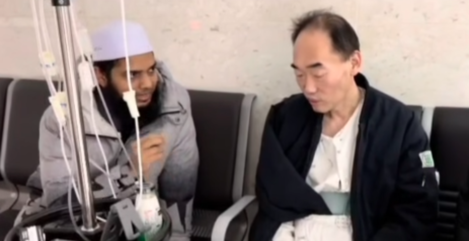 কোরিয়ান নাগরিকের জীবনের শেষ প্রান্তে বাংলাদেশি আলেমের কাছে ইসলাম গ্রহণ করলেন