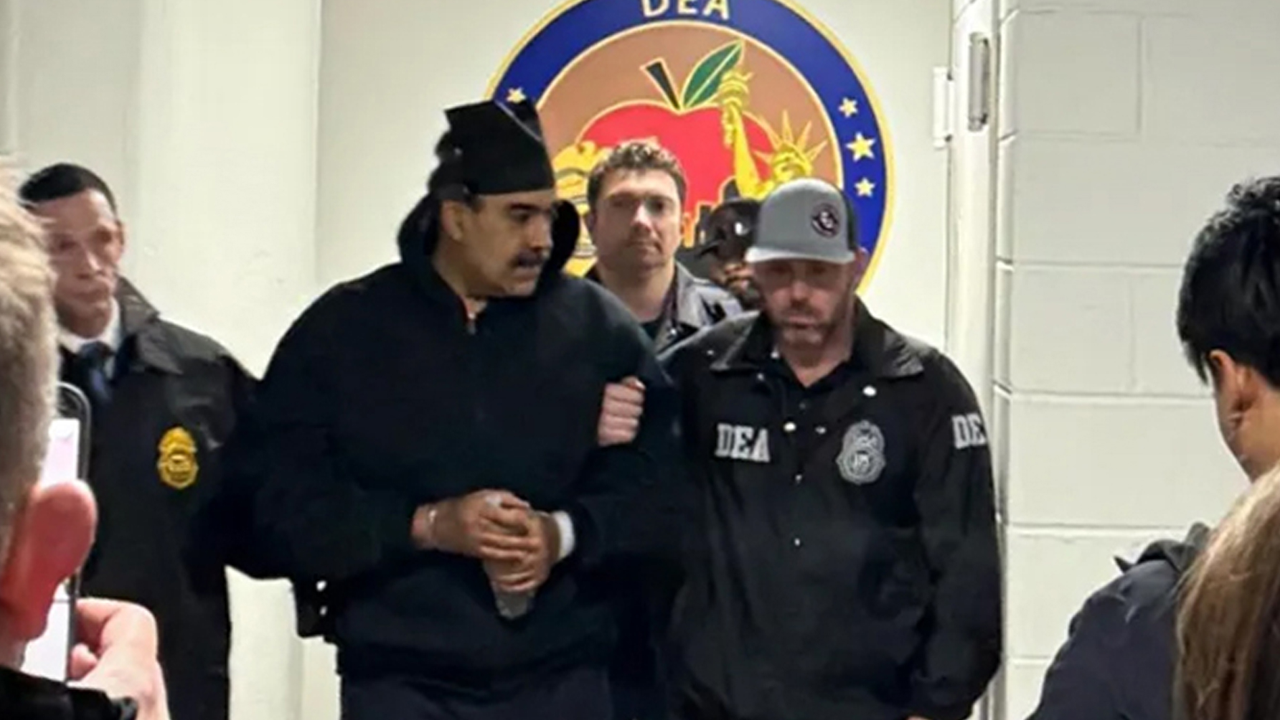 যুক্তরাষ্ট্রে ভেনেজুয়েলার প্রেসিডেন্ট নিকোলাস মাদুরো ও তাঁর স্ত্রী আদালতে