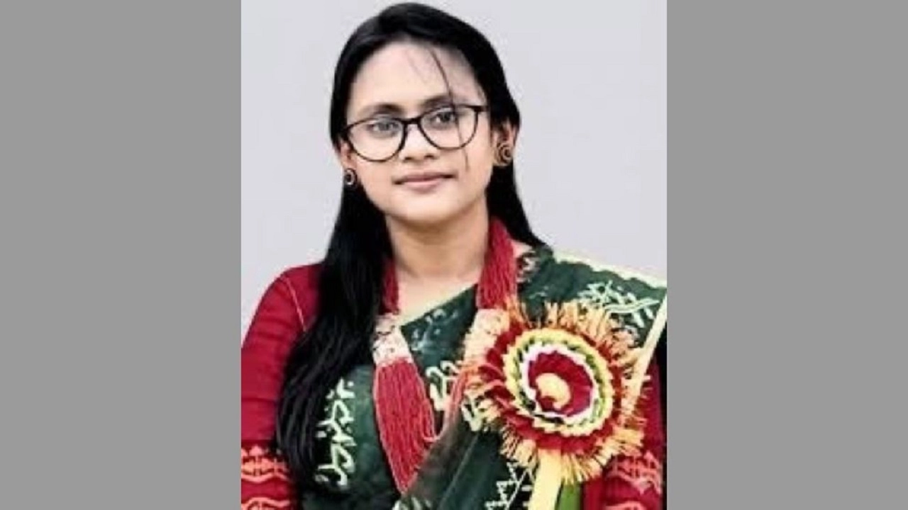 লালমনিরহাটের ইউএনও ‘আপু’ সম্বোধনে ক্ষিপ্ত হওয়ার ঘটনা আলোচনার কেন্দ্রবিন্দুতে